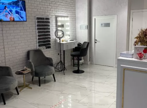 Студия маникюра "Unica beauty bar".