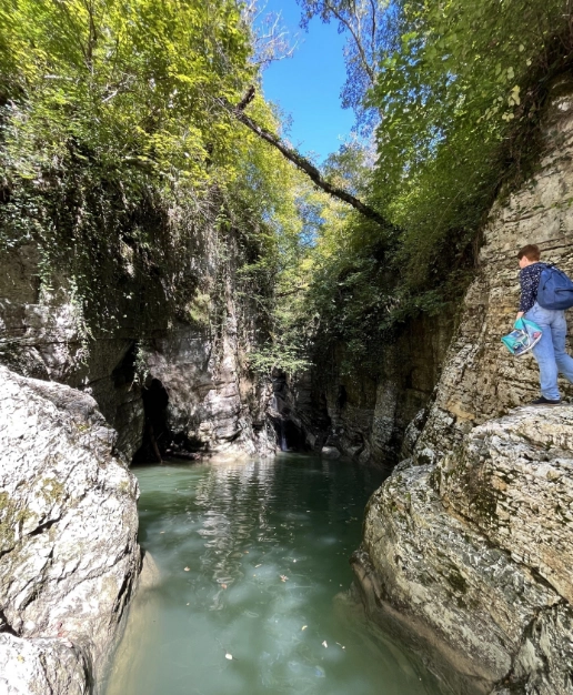 Нижний Агурский водопад Чёртова купель в Сочи: Природа, Чилим, Релакс, Возле воды, Следить за здоровьем,