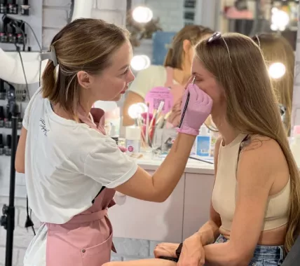 Студия маникюра "Unica beauty bar".