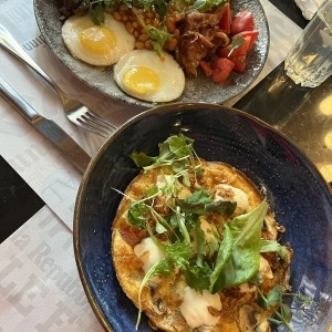Кафе News Cafe в Минске: Кофе с собой, Винная карта, Меню на английском, Европейская кухня, Глинтвейн, Завтрак, Чай с собой, Паста,