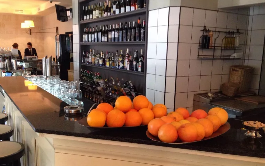 Кафе News Cafe в Минске: Кофе с собой, Винная карта, Меню на английском, Европейская кухня, Глинтвейн, Завтрак, Чай с собой, Паста,
