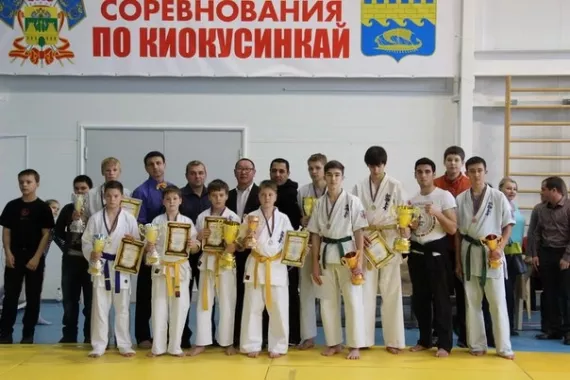Школа Шинкиокушинкай каратэ "ВОСТОК"