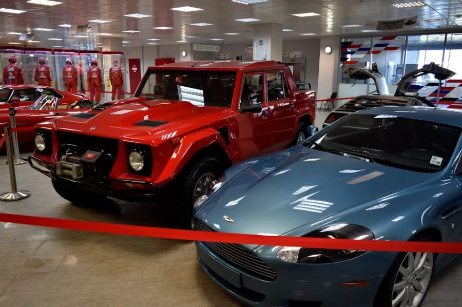 Автомузей Ника Панули в Адлере: Автомузей, Элитные Автомобили, Спортивные Автомобили, Экипировка,