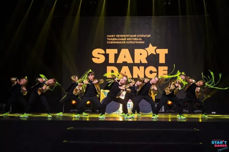 Dance Evolution Studio в Санкт-Петербурге: Локинг, Хореография , Хип-хоп, Современные Танцы, Модерн,