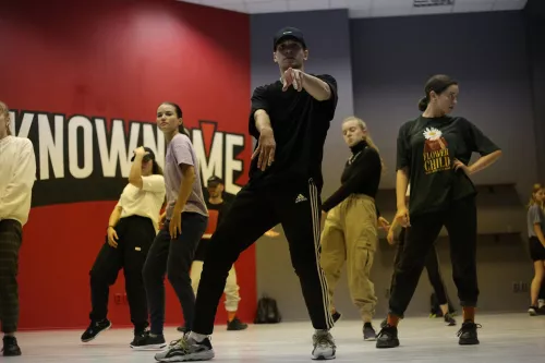 Школа танцев Knowname  в  Санкт-Петербурге
