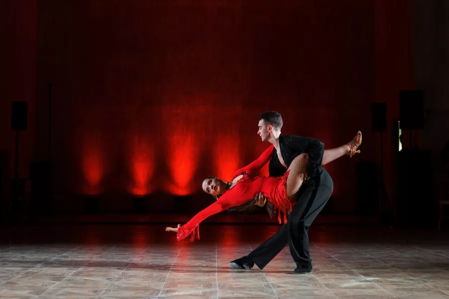 Школа танцев TalalayDance в Санкт-Петербурге: Сальса , Бачата, Вальс, Танго, Фокстрот,