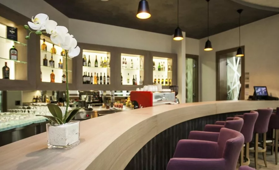 Atera Business Suites в Белграде: Отель, Путешествие, Чилим, Ночь, Прачечная,