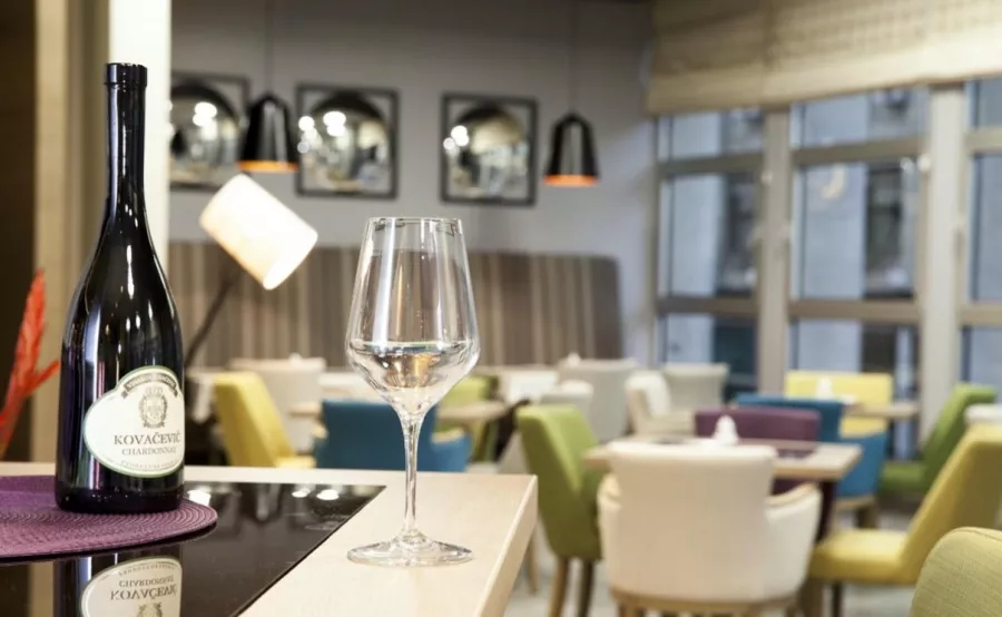 Atera Business Suites в Белграде: Отель, Путешествие, Чилим, Ночь, Прачечная,