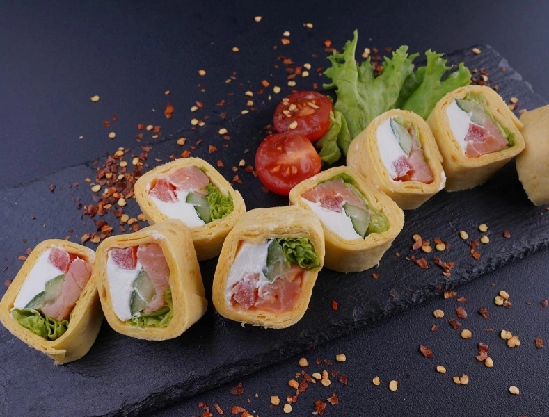 Кафе Суши или Позы в Краснодаре: Итальянская кухня, Буузы, Доставка, Детская комната, Японская кухня, Русская кухня, Аниматоры, Детское меню, Стейки,