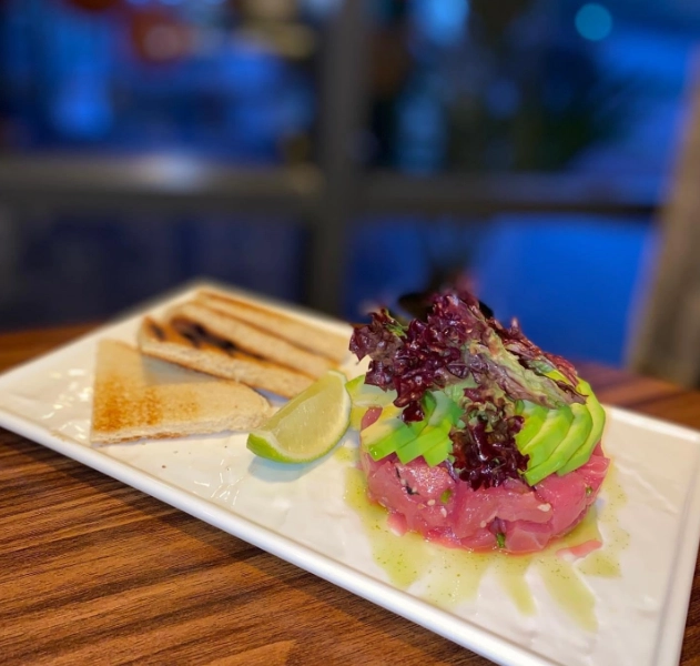 Кафе Sushi 100 в Краснодаре: Японская кухня, Индийская кухня, Кофе с собой, Доставка, Заказ столиков, Итальянская кухня, Паназиатская кухня, Европейская кухня,