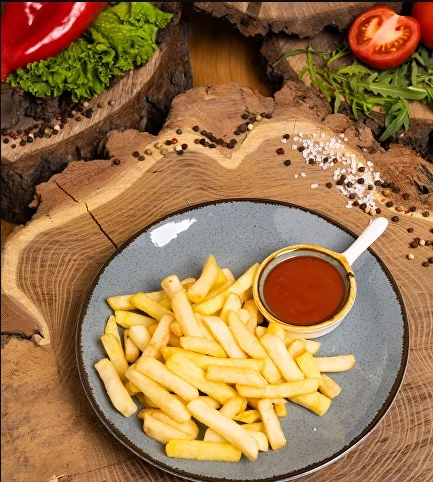 Семейное кафе Сарафан в Краснодаре: Русская кухня, Итальянская кухня, Заказ столиков, Европейская кухня, Пицца, Паста, Блины, Кофе с собой, Доставка, Детская комната,