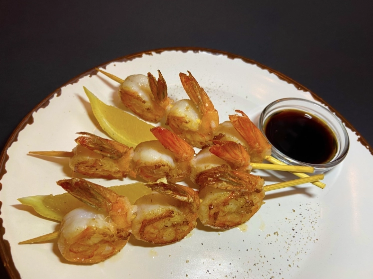 Бар Blinders Bar в Краснодаре: Немецкая кухня, Винная карта, Летняя терраса, Доставка, Спортивные трансляции, Стейки, Проведение банкетов, Европейская кухня, Бургеры,