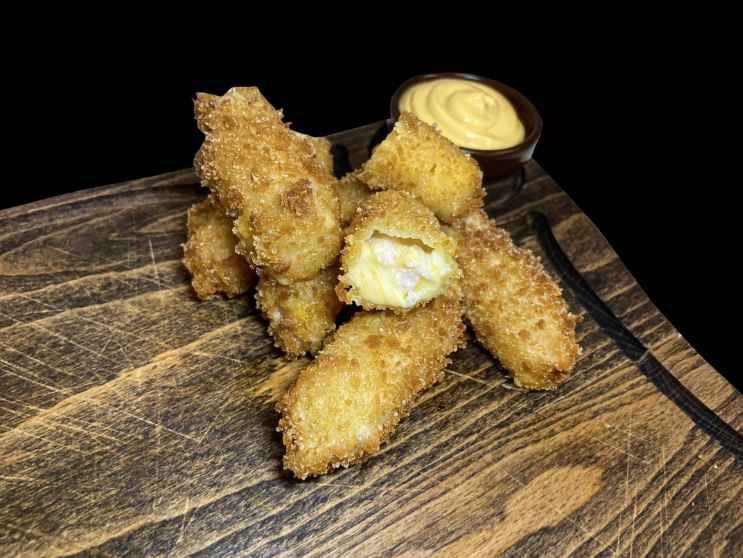 Бар Blinders Bar в Краснодаре: Немецкая кухня, Винная карта, Летняя терраса, Доставка, Спортивные трансляции, Стейки, Проведение банкетов, Европейская кухня, Бургеры,