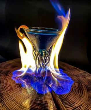 Бар "Blinders Bar".