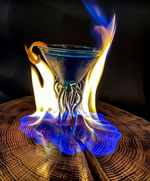 Бар Blinders Bar в Краснодаре: Немецкая кухня, Винная карта, Летняя терраса, Доставка, Спортивные трансляции, Стейки, Проведение банкетов, Европейская кухня, Бургеры,