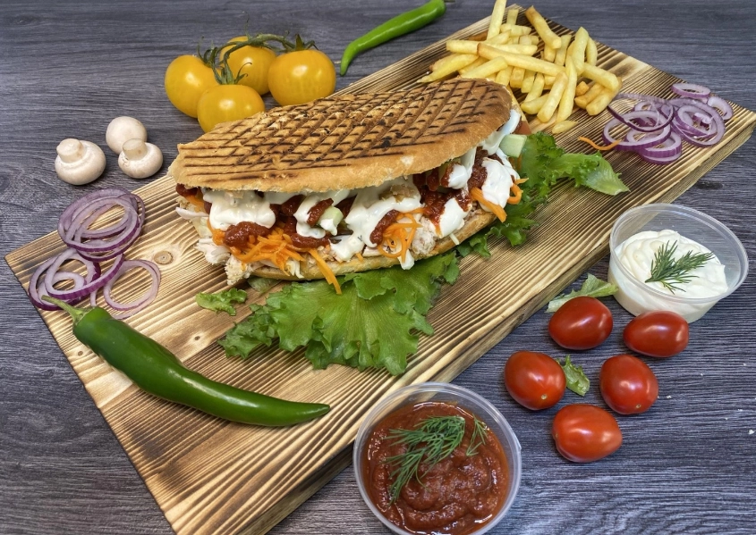 Кафе Вкусно гриль в Краснодаре: Курица Гриль, Картошка Фри, Шаурма, Донер, Кофе с собой, Быстрое питание,