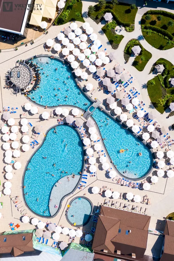 Бассейн ZagarroBeachClub в Краснодаре: Бассейн, Плавание, Плавание всей семьей, Семейный отдых, Чилим,