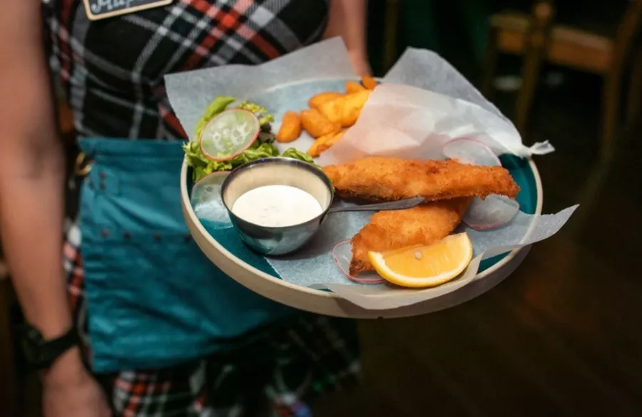 Паб Macgregor`s pub в Краснодаре: Ирландский паб, Винная карта, Европейская кухня, Живая музыка, Спортивные трансляции, Бургеры, Блюда на гриле, Проведение банкетов,