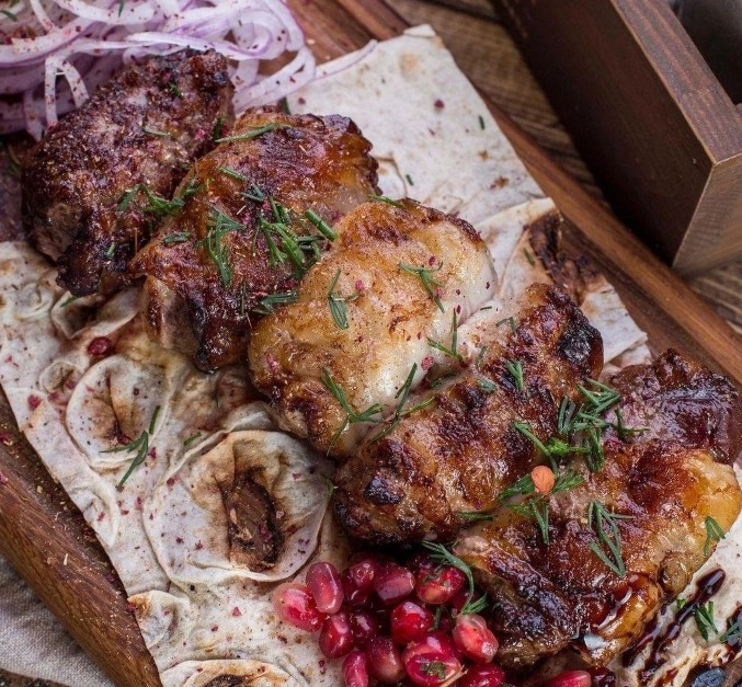 Шашлычная Бык да баран в Москве: Шашлычные, Восточная кухня, Заказ навынос, Постное меню, Европейская кухня,