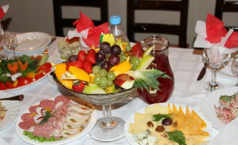 Уютное кафе Алтаргана в Москве: Буузные, Бурятская кухня, Монгольская кухня, Заказ навынос, Заказ столиков, Постное меню,