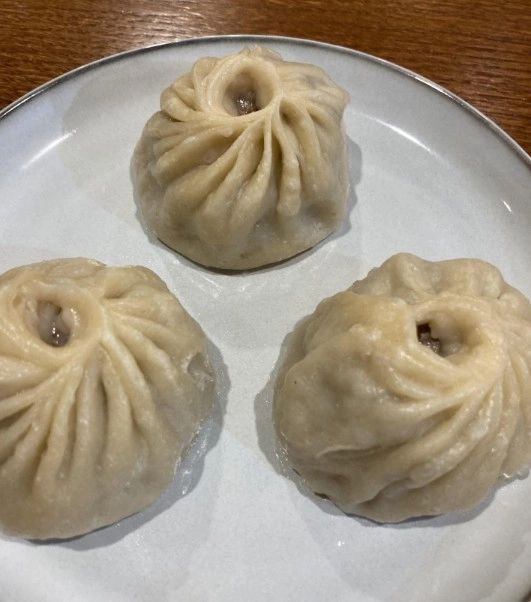 Уютное кафе Алтаргана в Москве: Буузные, Бурятская кухня, Монгольская кухня, Заказ навынос, Заказ столиков, Постное меню,