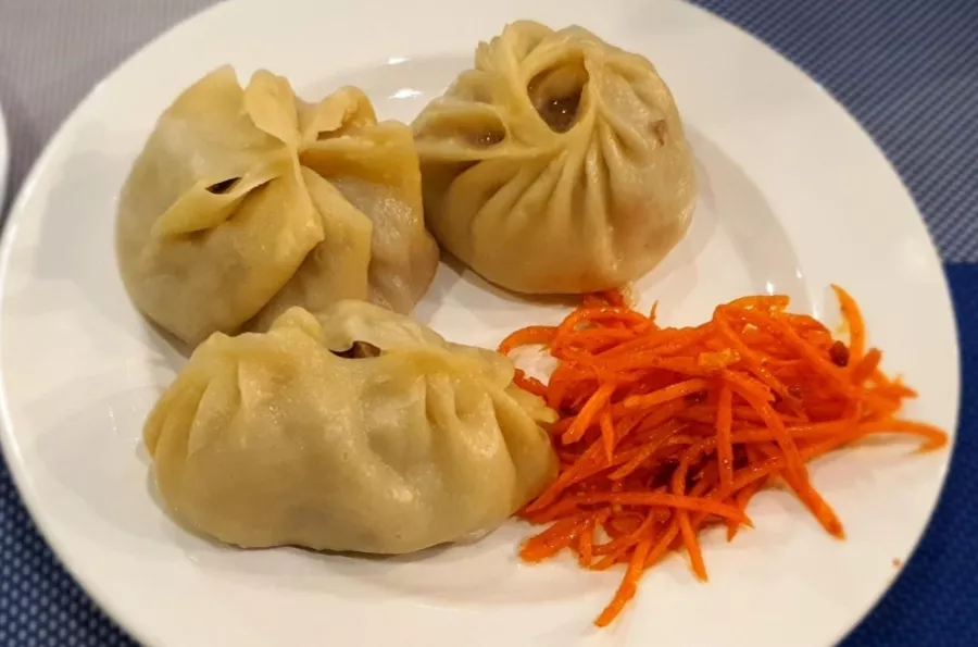 Уютное кафе Алтаргана в Москве: Буузные, Бурятская кухня, Монгольская кухня, Заказ навынос, Заказ столиков, Постное меню,
