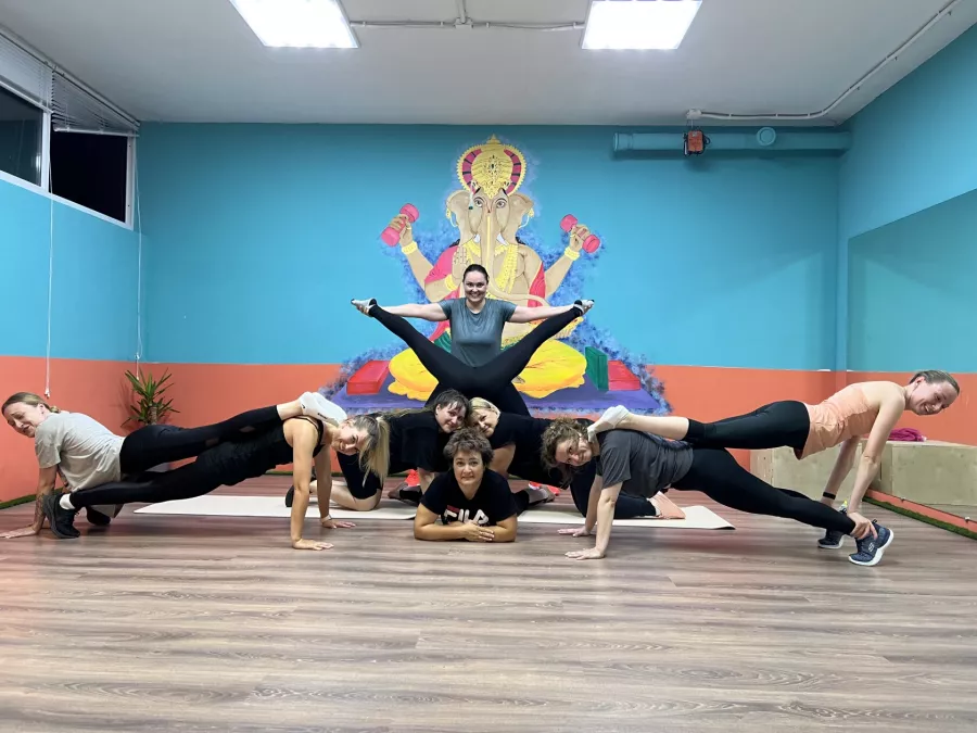 Фитнес-клуб Yana - just do It в Краснодаре: Йога, Пилатес, Тренер,