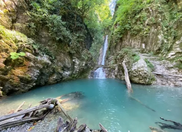 Водопад "Бзогу"