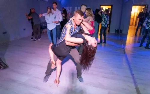 Уроки танцев Бачата&Сальса  в  Краснодаре