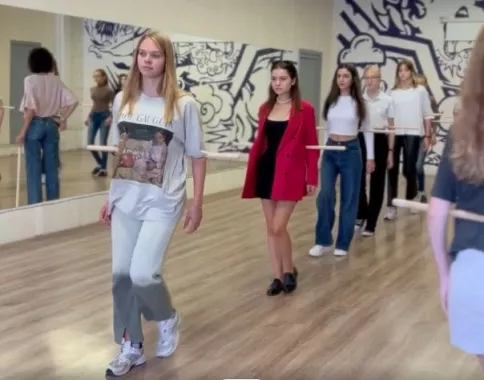 Модельное агентство "Tati".