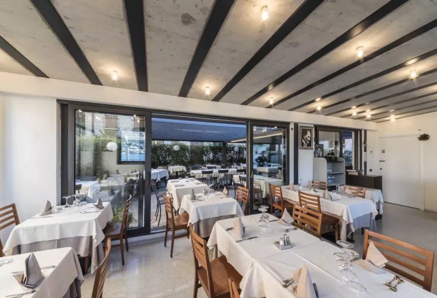 Ресторан Pizzeria Fontana D'Oro в Комо: Ужин , Паста , Ресторан,