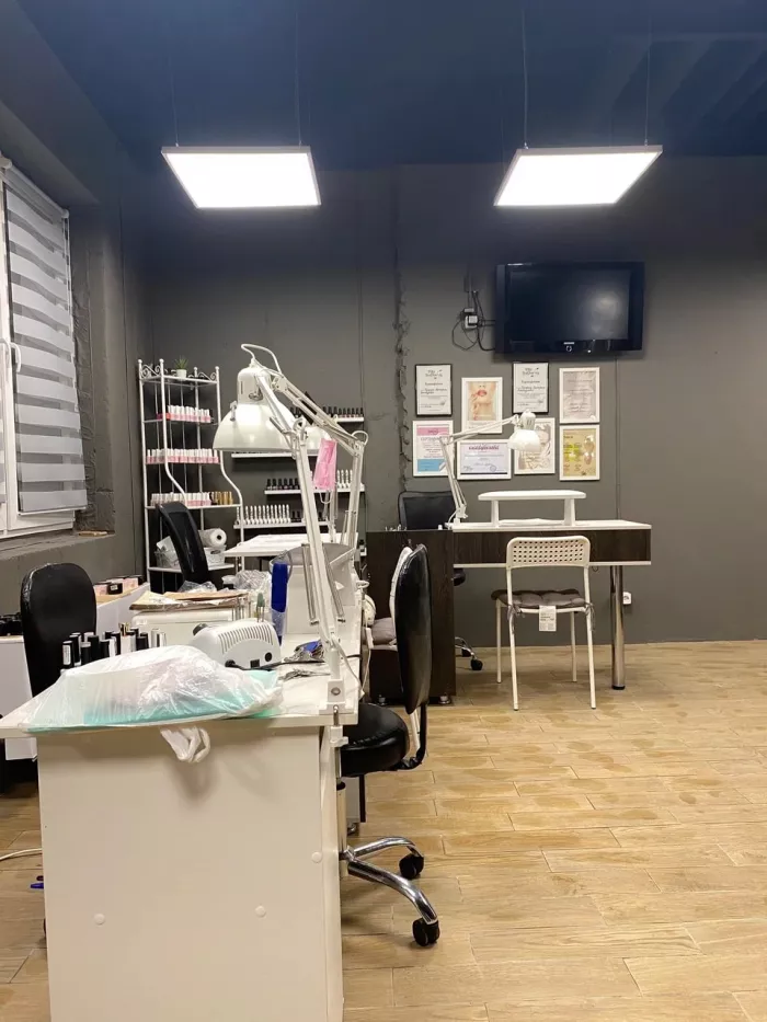 Салон красоты "Missis B studio".