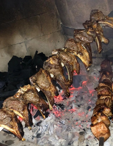 Кафе Лаваш-шашлык в Краснодаре: Шашлычные, Кавказская кухня, Бизнес-ланч, Заказ навынос, Летняя терраса, Доставка, Круглосуточно, Шаурма, Детское меню, Блюда на гриле,