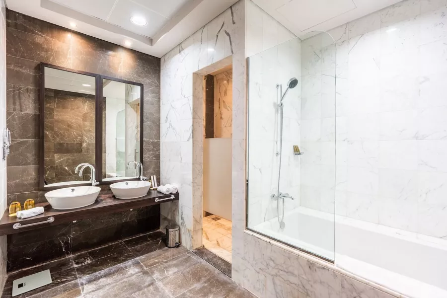 Отель Rixos The Palm Hotel & Suites 5* в Дубаи: Прибрежный отель, Детский городок , Спа , Конференц-зал, Рестораны в отеле , Аниматоры , Номера на берегу ,
