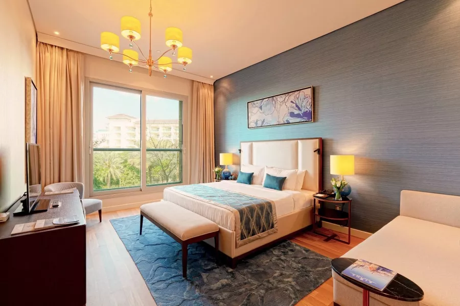Отель Rixos The Palm Hotel & Suites 5* в Дубаи: Прибрежный отель, Детский городок , Спа , Конференц-зал, Рестораны в отеле , Аниматоры , Номера на берегу ,