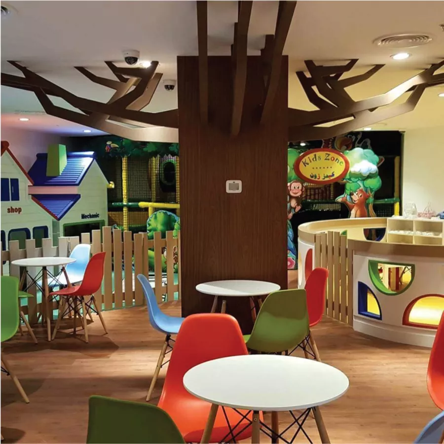 Развлекательный центр Kids Zone в Дубаи: Детский комплекс , Аниматоры , Уроки для детей , Детский городок ,