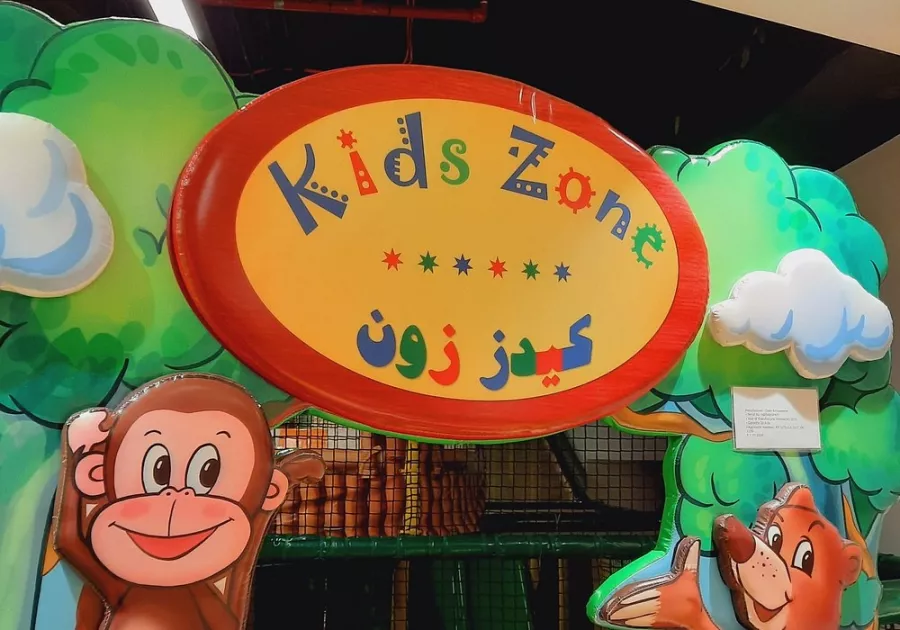 Развлекательный центр Kids Zone в Дубаи: Детский комплекс , Аниматоры , Уроки для детей , Детский городок ,