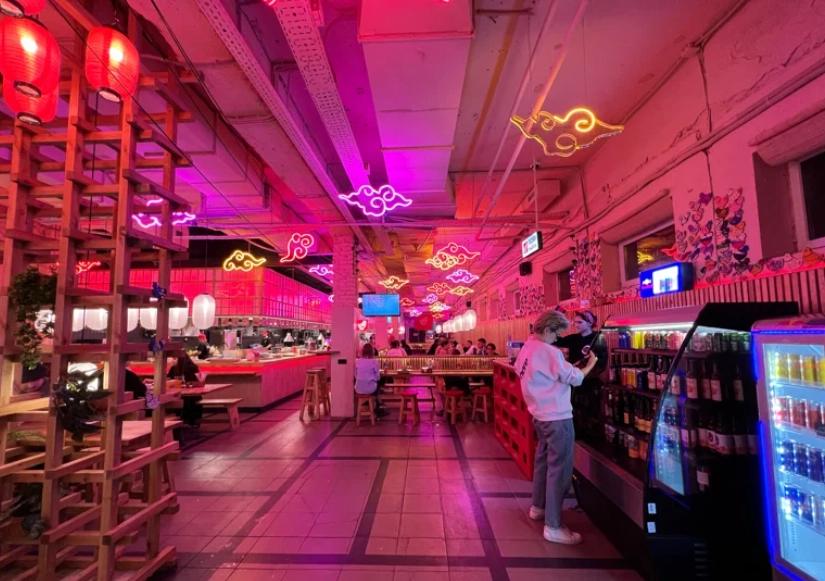 Кафе Tori ramen. Pan-Asia bistro в Краснодаре: Заказ навынос, Детское меню, Летняя терраса, Можно с собакой, Лапша wok, Доставка, Паназиатская кухня, Суши, Бизнес-ланч,