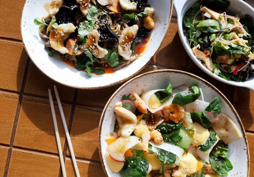 Кафе Tori ramen. Pan-Asia bistro в Краснодаре: Заказ навынос, Детское меню, Летняя терраса, Можно с собакой, Лапша wok, Доставка, Паназиатская кухня, Суши, Бизнес-ланч,