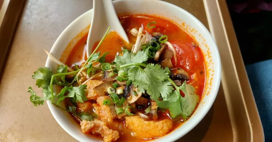 Кафе Tori ramen. Pan-Asia bistro в Краснодаре: Заказ навынос, Детское меню, Летняя терраса, Можно с собакой, Лапша wok, Доставка, Паназиатская кухня, Суши, Бизнес-ланч,