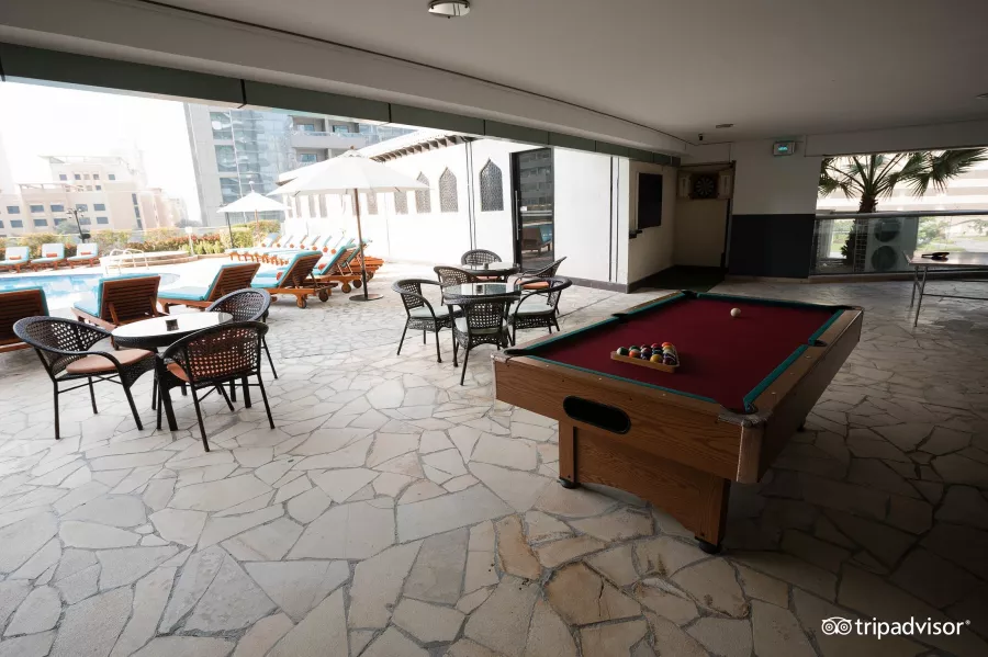 Отель Time Oak Hotel & Suites 4* в Дубаи: Международный отель , Спа , Детская площадка , Шведский стол , Комфортальные номера ,