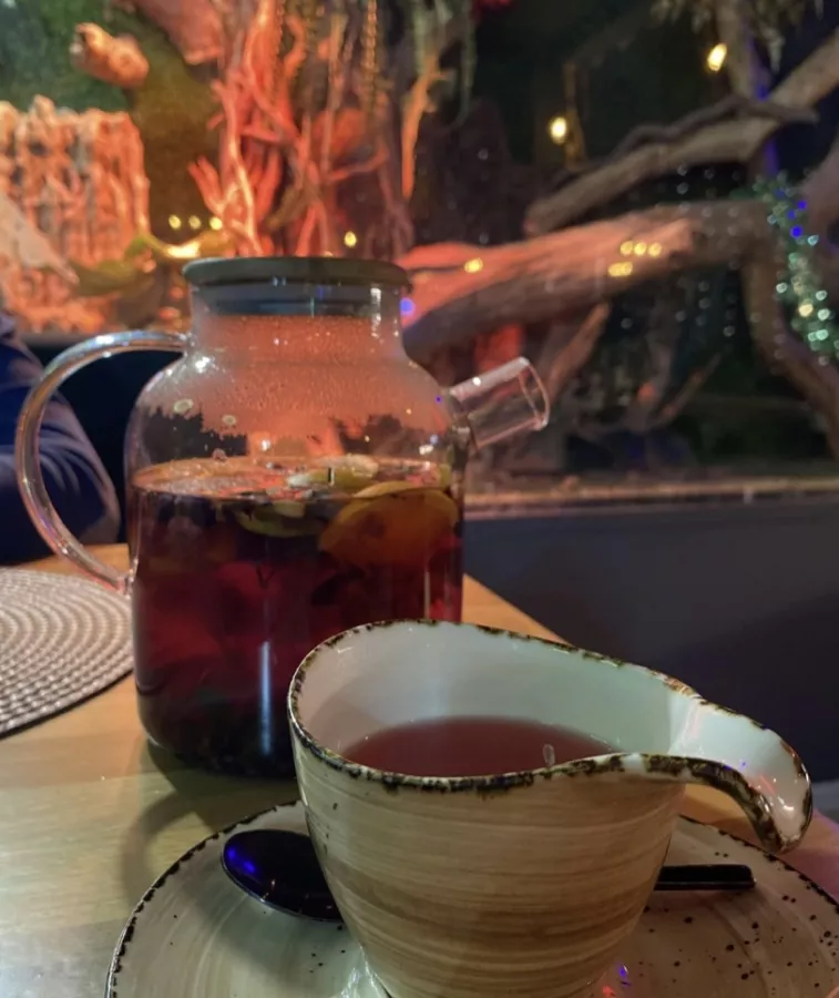 Кафе Patio Tropicano в Сочи: Итальянской кухня, Еда на мангале, Паназиатская кухня, Хачапури ,