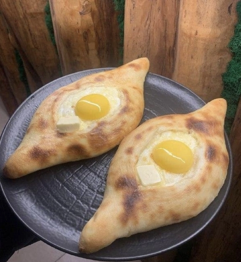 Кафе Patio Tropicano в Сочи: Итальянской кухня, Еда на мангале, Паназиатская кухня, Хачапури ,