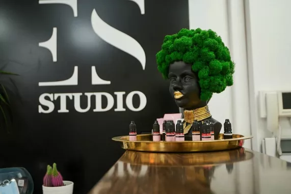 Имидж лаборатория "ESStudio".