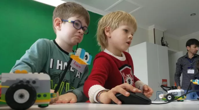 Детский центр и семейные классы "Ischool".