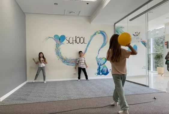 Детский центр и семейные классы "Ischool".