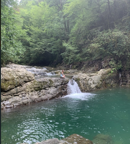 Водопад "Дм Дм Бон"