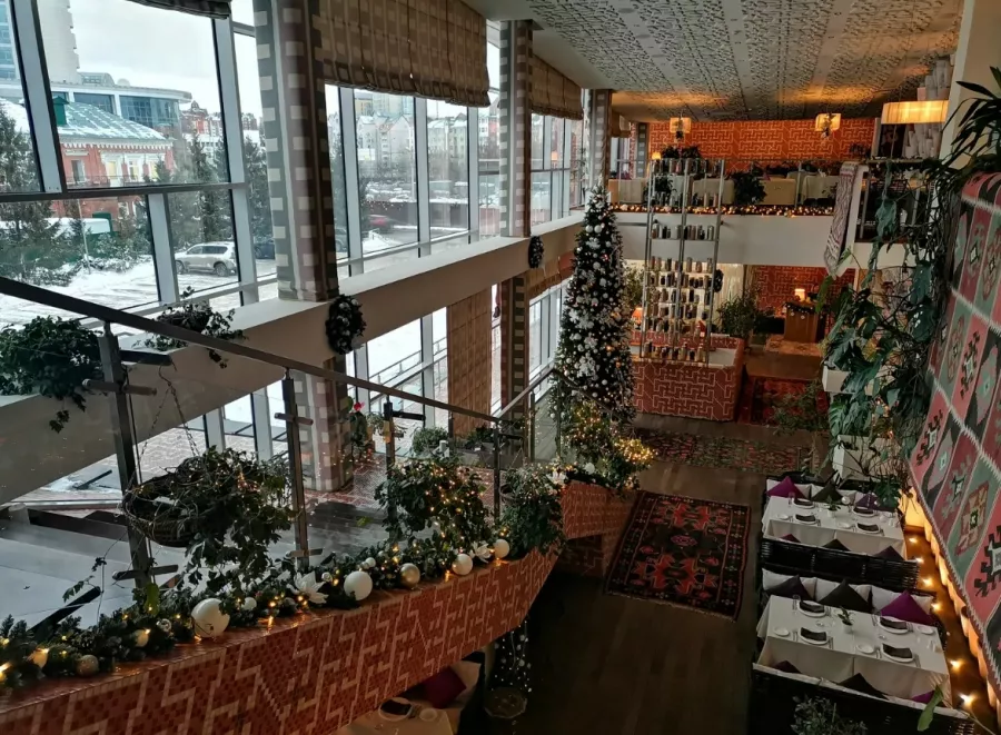 Ресторан Пашмир в Казани: Татарская кухня, Заказ столиков, Ресторан у воды, Узбекская кухня, Винная карта, Детское меню, Европейская кухня, Заказ навынос,