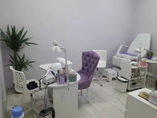 Ногтевая студия "Nailnatale".