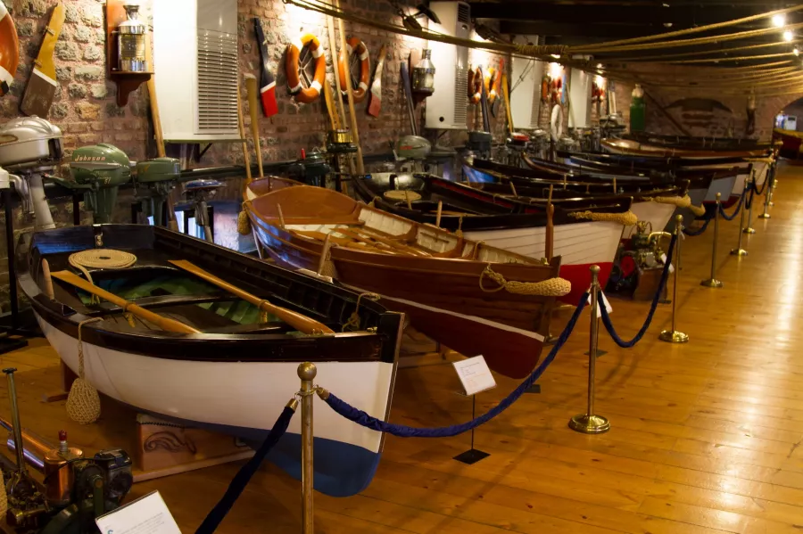 Музей Рахми Коча в Стамбуле: Музей, Искусство,